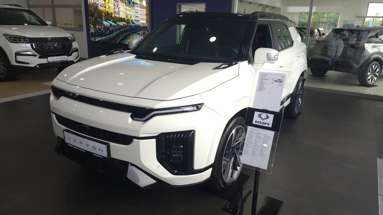 ACTYON AWD AT