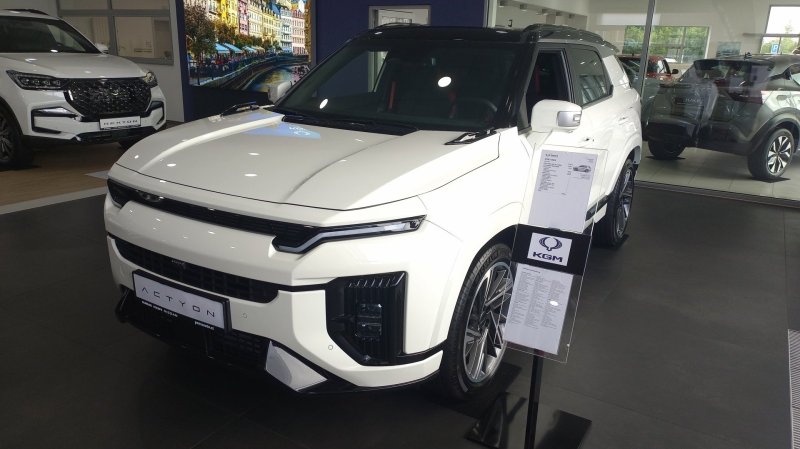 ACTYON AWD AT