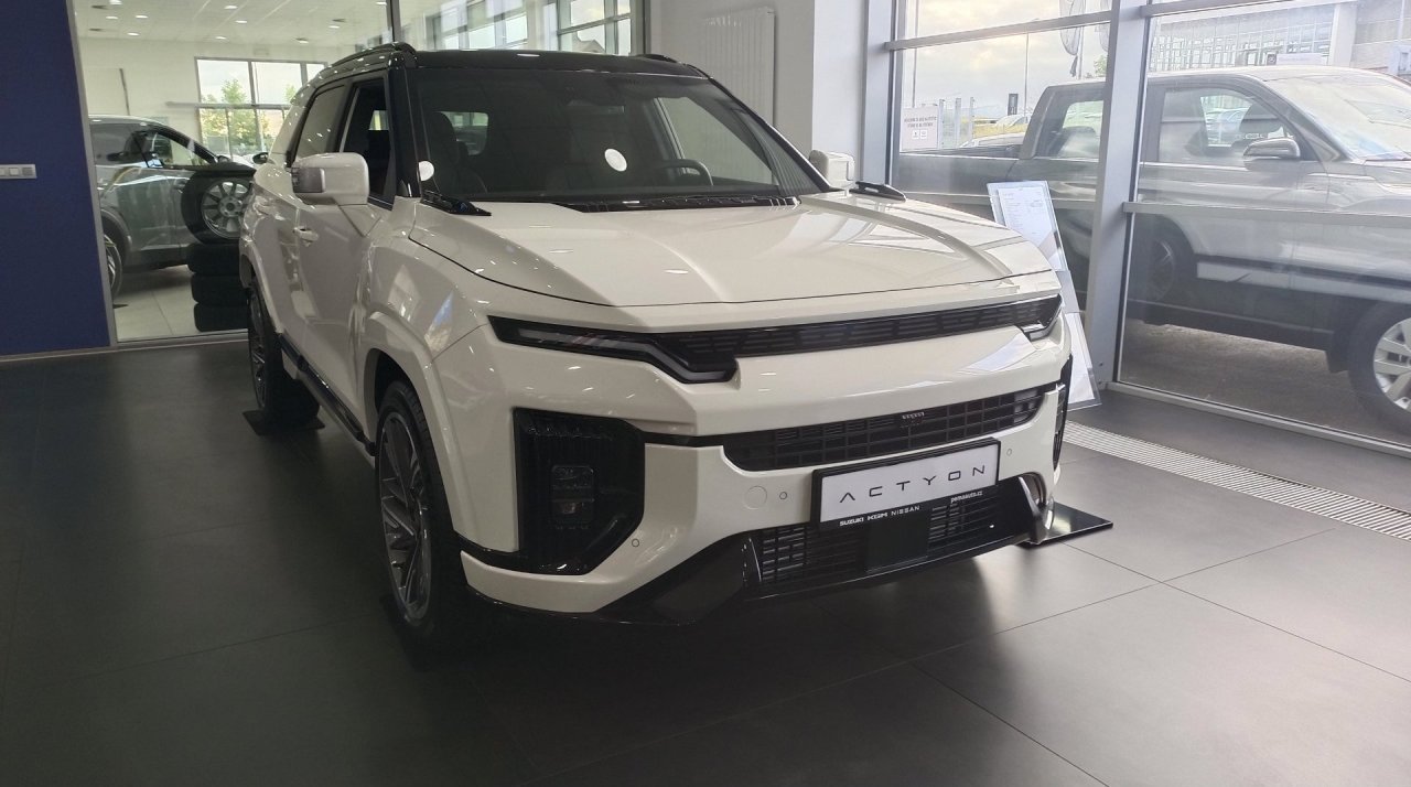 ACTYON AWD AT