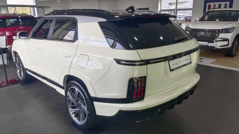 ACTYON AWD AT