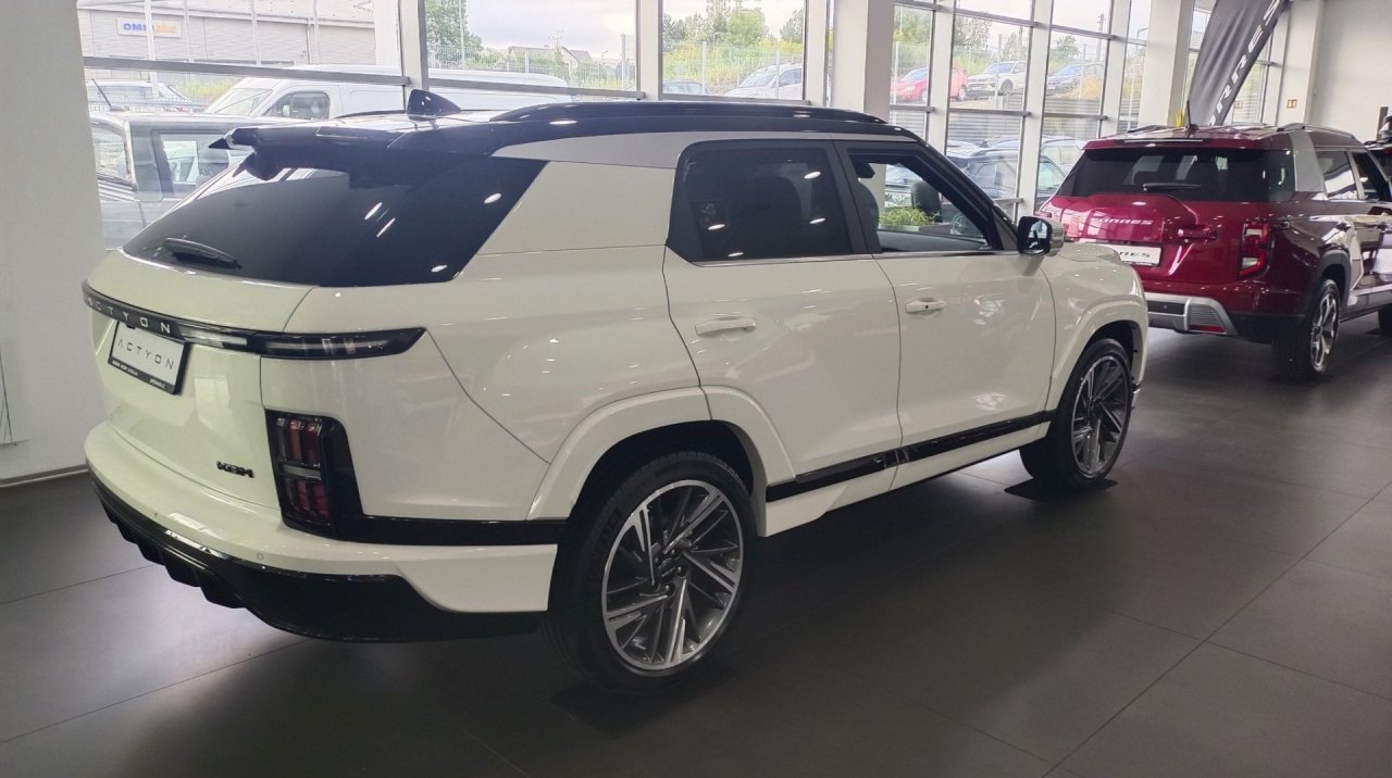 ACTYON AWD AT